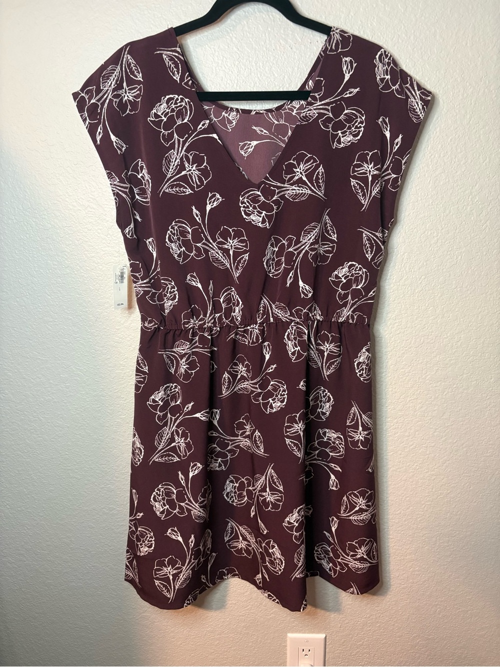 Old Navy Plum Floral V-Neck Dress with White Print